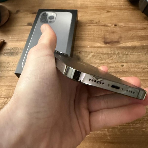 Apple iPhone 13 Pro Max - Unlocked, 256 GB, Graphite, A2484