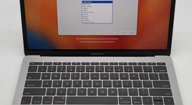 Fair
													MacBook Pro 2017 (No Touch Bar) - 13" - I5, Gray, 256 GB, 16 GB, photo 1 of 8