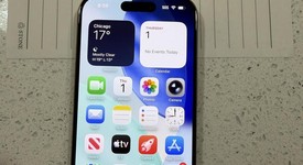 Mint
													Apple iPhone 15 Pro - Unlocked, Natural, 256 GB, A2848, photo 4 of 8