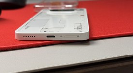 Mint
													Nothing Phone 3a - Unlocked, White, 256 GB, 12 GB, photo 3 of 8