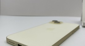 Mint
													Apple iPhone 15 Plus - Unlocked, Yellow, 128 GB, A2847, photo 4 of 5