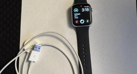 Good
													Apple Watch Series 5 44mm - Silver, A2093 - GPS, Aluminum, photo 1 of 7