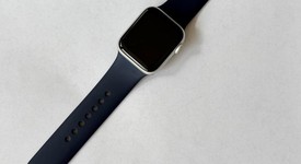 Good
													Apple Watch Series 6 40mm - Silver, A2291 - GPS, Aluminum, photo 1 of 6