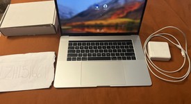 Good
													MacBook Pro 2017 (With Touch Bar) - 15" - I7, Silver, 512 GB, 16 GB, photo 3 of 3