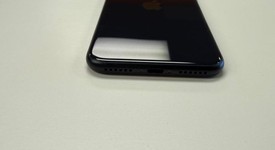 Mint
													Apple iPhone SE 3rd Gen 2022 - Unlocked, Midnight, 64 GB, A2595, photo 4 of 7