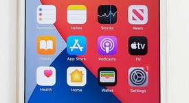 Good
													Apple iPhone 7 Plus - Unlocked, Gold, 128 GB, A1661, photo 1 of 1