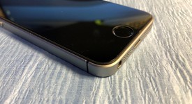 Good
													Apple iPhone SE 1st Gen 2016 - Unlocked, Grey, 64 GB, A1662, photo 1 of 9