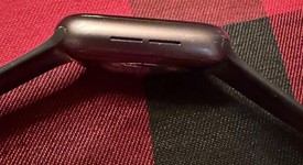 Good
													Apple Watch Series 5 44mm - Gray, A2093 - GPS, Aluminum, photo 5 of 8