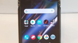 Good
													Motorola Razr - Verizon, Black, 128 GB, 6 GB, photo 1 of 8