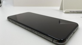 Good
													Apple iPhone Xs Max - Unlocked, Gray, 64 GB, A1921, photo 5 of 8