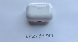 Used
													Apple AirPods Pro 2 - Lightning, photo 3 of 5