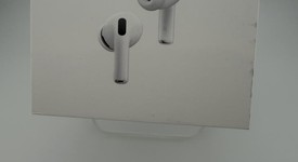 New
													Apple AirPods Pro 3, photo 1 of 4