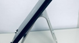 Fair
													Apple iPhone SE 2nd Gen 2020 - Unlocked, Black, 128 GB, A2275, photo 2 of 5