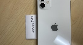 Fair
													Apple iPhone 11 - Unlocked, White, 64 GB, A2111, photo 2 of 5