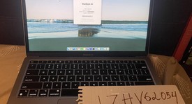 Good
													MacBook Air 2020 - 13" - Apple M1, Gray, 256 GB, 8 GB, photo 1 of 13