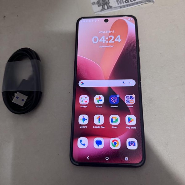 Motorola Razr Ultra (2025) - Unlocked, 512 GB, PANTONE Rio Red, 16 GB