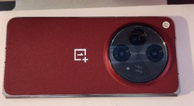 Good
													OnePlus Open - Unlocked, Red, 1 TB, 16 GB, Apex Edition, photo 4 of 13