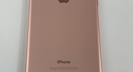 Mint
													Apple iPhone 7 Plus - Unlocked, Rose Gold, 128 GB, A1661, photo 3 of 8