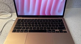 Good
													MacBook Air 2020 - 13" - I7, Gold, 256 GB, 8 GB, photo 1 of 20