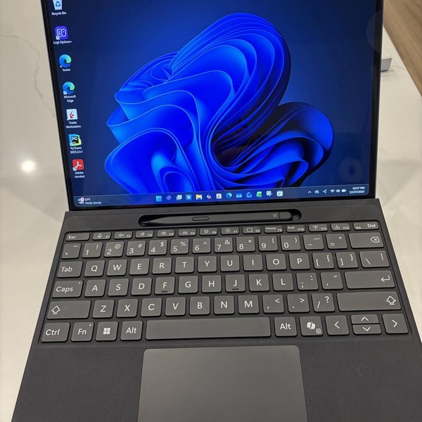 Microsoft Surface Pro 11 - 1 TB, Sapphire, 16 GB, Snapdragon X Elite