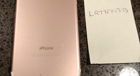 Mint
													Apple iPhone 7 - Xfinity, Rose Gold, 32 GB, A1660, photo 2 of 7