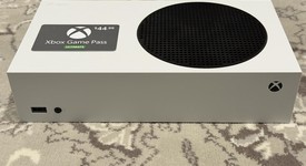 Mint
													Xbox Series S (2020) - White, 512 GB, photo 5 of 7