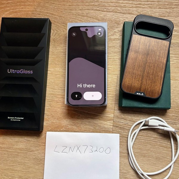 Google Pixel 10 Pro - Unlocked, 256 GB, Moonstone, G4QUR