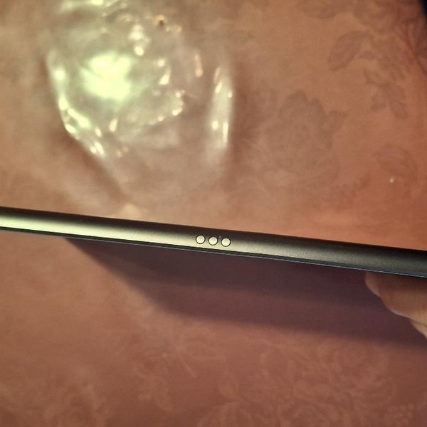 Apple iPad 8th Gen - Wi-Fi, 32 GB, Gray, A2270