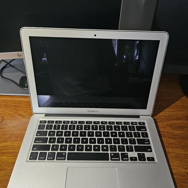 MacBook Air 2015 - 13 inch - 128 GB, Silver, 8 GB