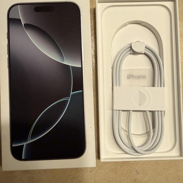 Apple iPhone 16 Pro Max - Unlocked, 256 GB, White, A3084