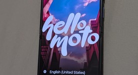 Mint
													Motorola Razr 2025 - Total by Verizon, Blue, 256 GB, 8 GB, photo 4 of 13