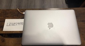 Fair
													MacBook Pro 2015 (Retina) - 15" - Silver, 512 GB, 16 GB, photo 2 of 6