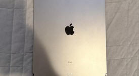 Good
													Apple iPad Pro 12.9" 4th Gen 2020 - T-Mobile, Gray, 128 GB, A2069, photo 1 of 7