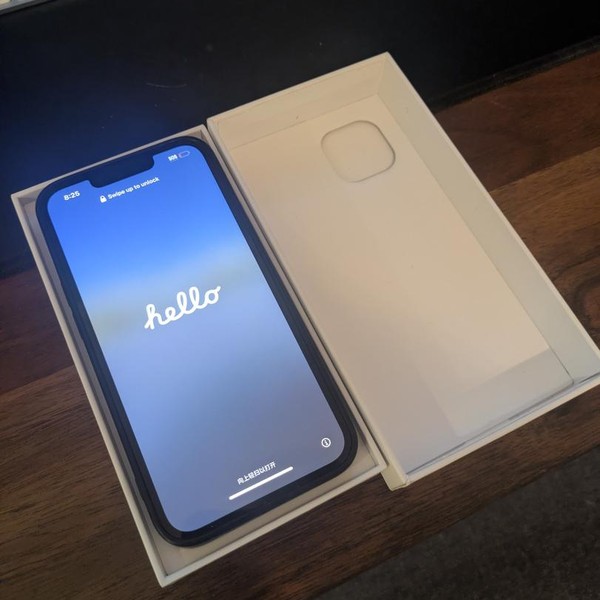 Apple iPhone 13 - TracFone, 128 GB, Midnight, A2482