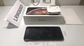 Good
													Apple iPhone Xs Max - Unlocked, Gold, 256 GB, A1921, photo 1 of 10