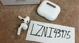 Used
													Apple AirPods 3rd Gen - MagSafe Case, photo 6 of 6