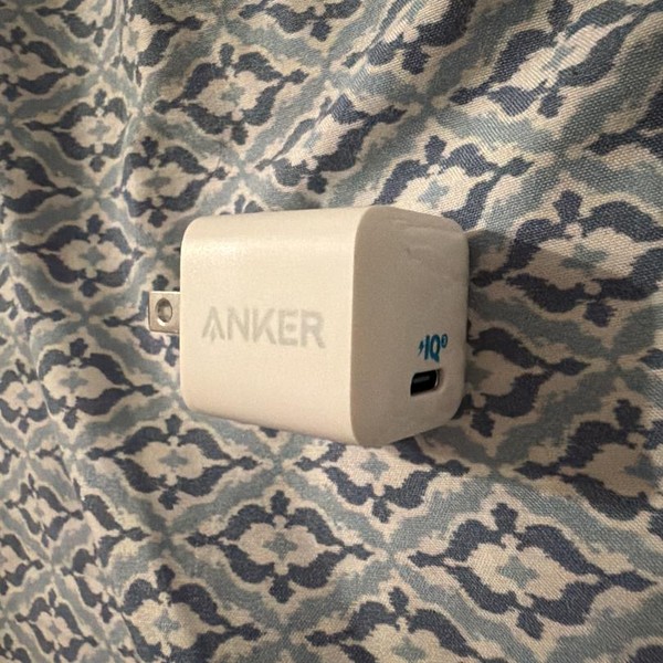 Apple iPad 8th Gen - Wi-Fi, 32 GB, Silver, A2270