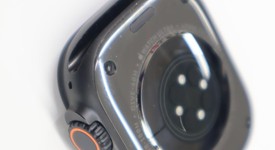 Mint
													Apple Watch Ultra 2 49mm - Unlocked, Black, A2986, photo 5 of 11