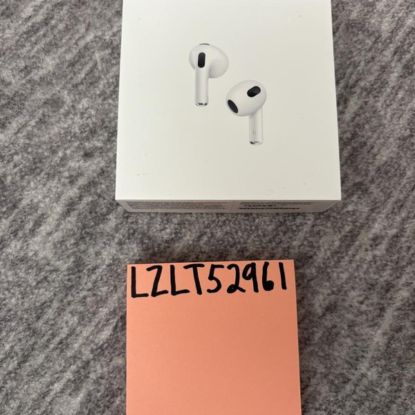 Apple AirPods 3rd Gen - MagSafe Case