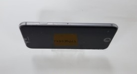 Fair
													Apple iPhone 6S - Unlocked, Grey, 32 GB, A1688, photo 3 of 7