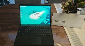 Mint
													Microsoft Surface Pro 11 - Black, 512 GB, 16 GB, photo 1 of 4