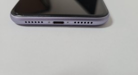 Fair
													Apple iPhone 11 - AT&T, Purple, 64 GB, A2111, photo 4 of 7