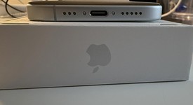 Mint
													Apple iPhone 16 - Verizon, White, 128 GB, A3081, photo 2 of 12