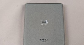 Mint
													Motorola Razr (2024) - Unlocked, Gray, 256 GB, 8 GB, photo 2 of 12