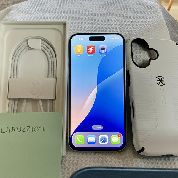 Apple iPhone 16 - Unlocked, 128 GB, White, A3081