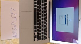 Mint
													MacBook Air 2017 - 13" - I5, Silver, 256 GB, 8 GB, photo 1 of 14