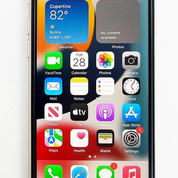 Apple iPhone SE 3rd Gen 2022 - AT&T, Starlight, 64 GB, A2595