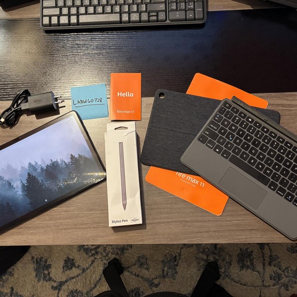 Amazon Fire Max 11 - Wi-Fi, 128 GB, Space Gray