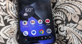 Mint
													Google Pixel 9 - T-Mobile, Obsidian, 128 GB, 12 GB, G2YBB, photo 1 of 12