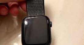 Good
													Apple Watch Series 4 44mm - Unlocked, Gray, A1976 - Cellular, Aluminum, photo 1 of 10